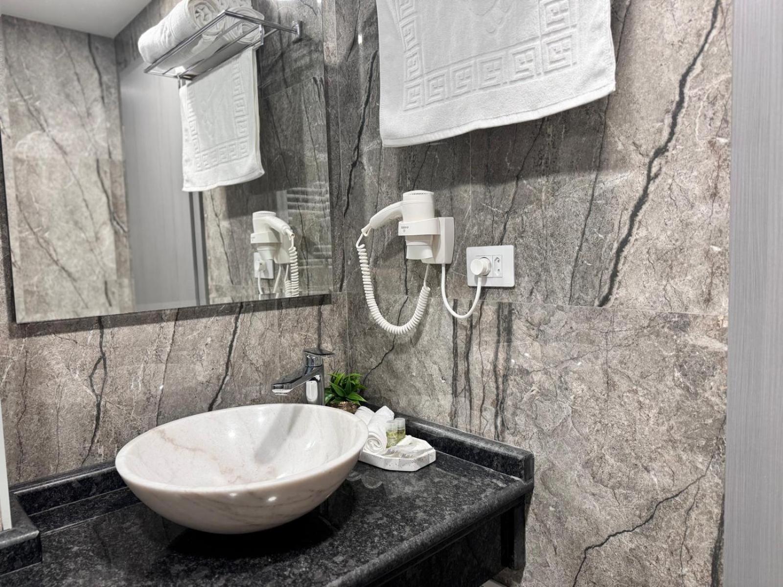 Hanul Domnesc Imperial Hotel & Spa Călan Dış mekan fotoğraf
