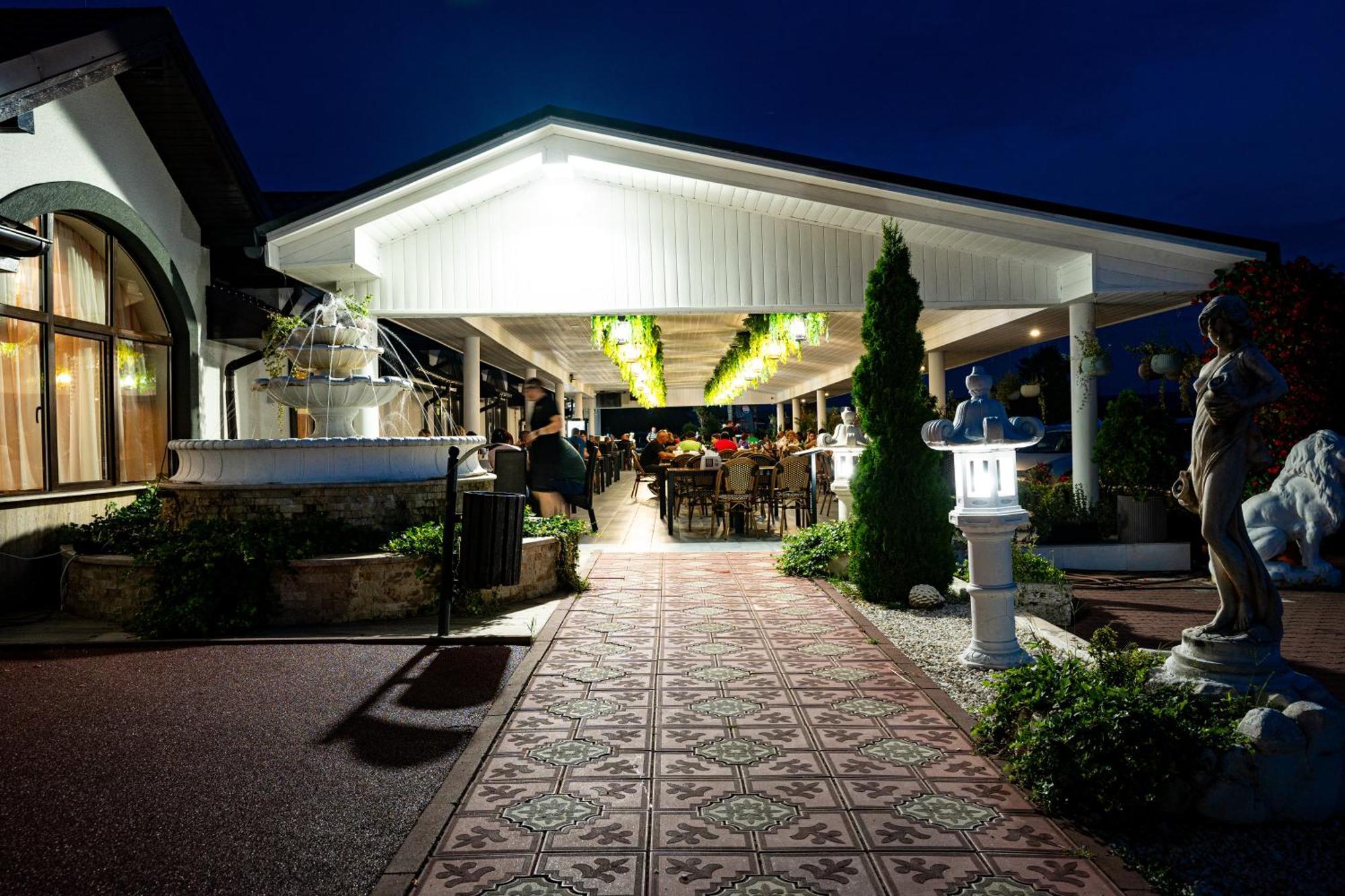 Hanul Domnesc Imperial Hotel & Spa Călan Dış mekan fotoğraf