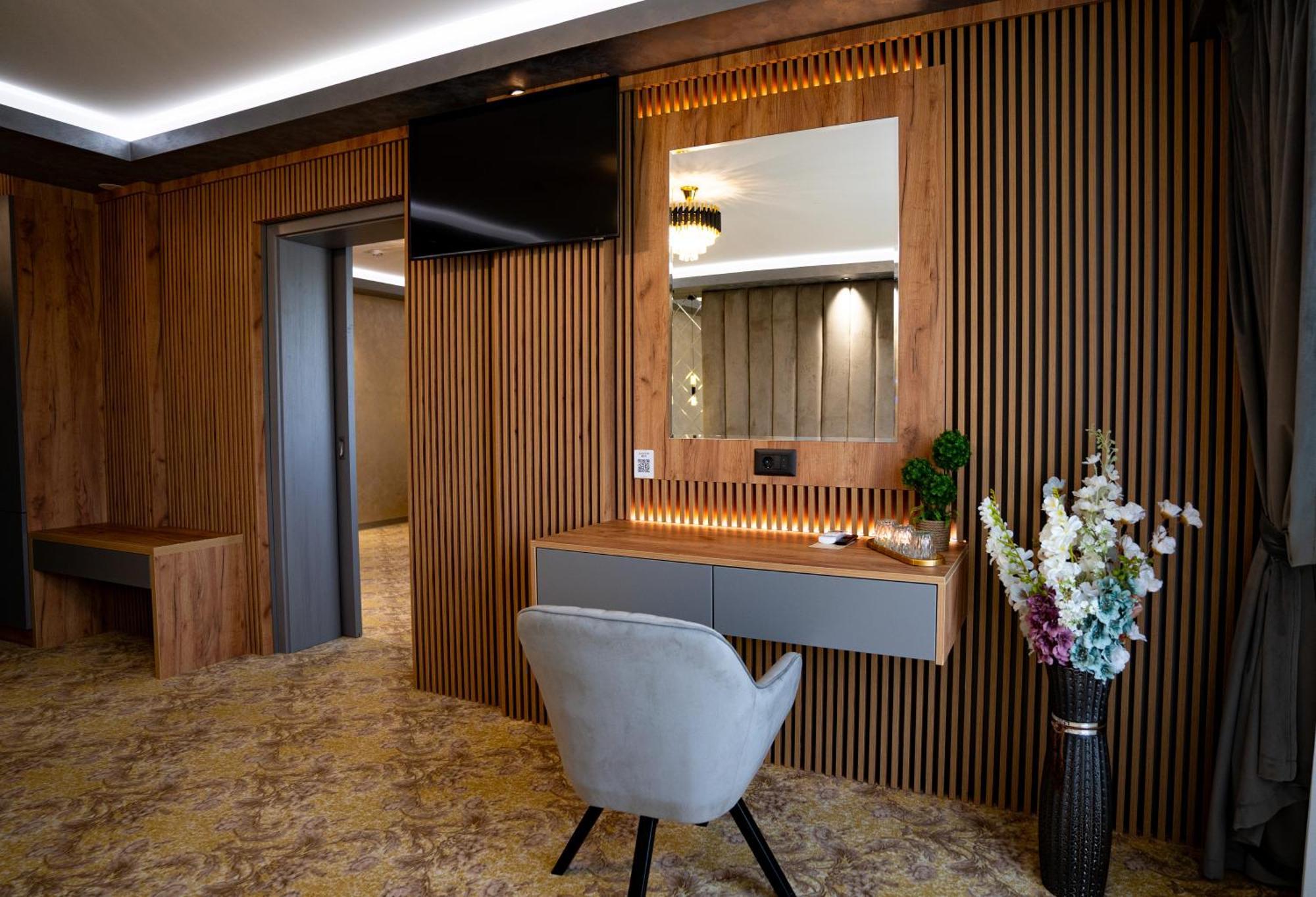 Hanul Domnesc Imperial Hotel & Spa Călan Dış mekan fotoğraf